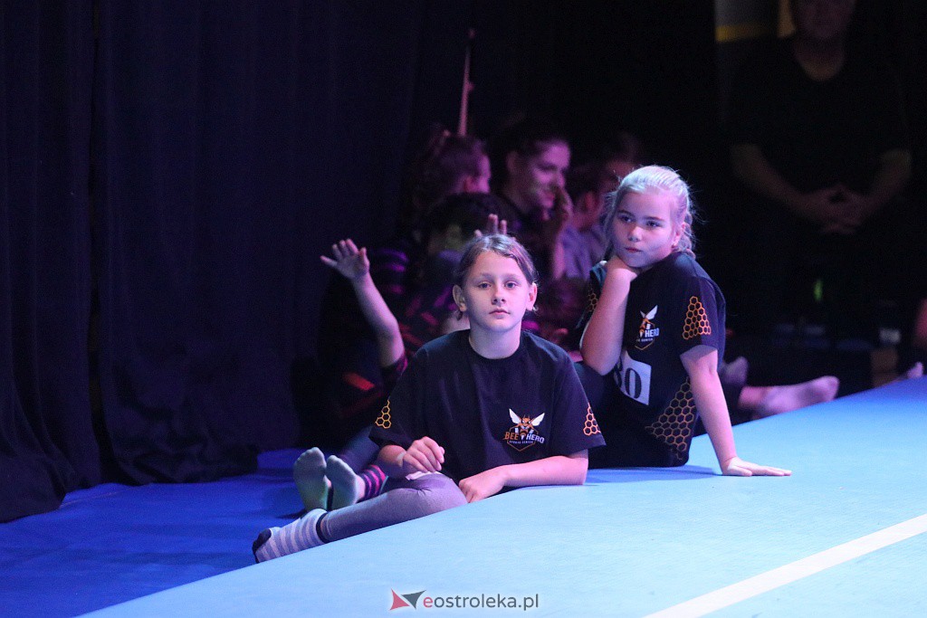 Krajowy Turniej Gimnastyki w Bee Hero [21.11.2021] - zdjęcie #52 - eOstroleka.pl