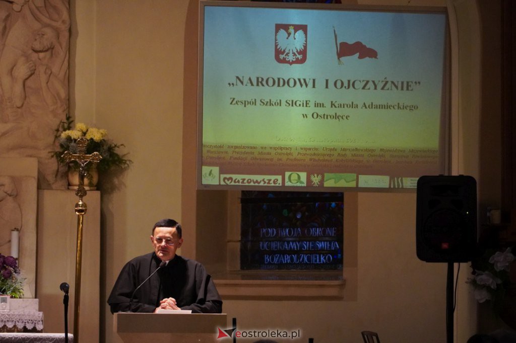 Czesław Lang odebrał w Ostrołęce wyróżnienie Narodowi i Ojczyźnie [ZDJĘCIA] - zdjęcie #3 - eOstroleka.pl