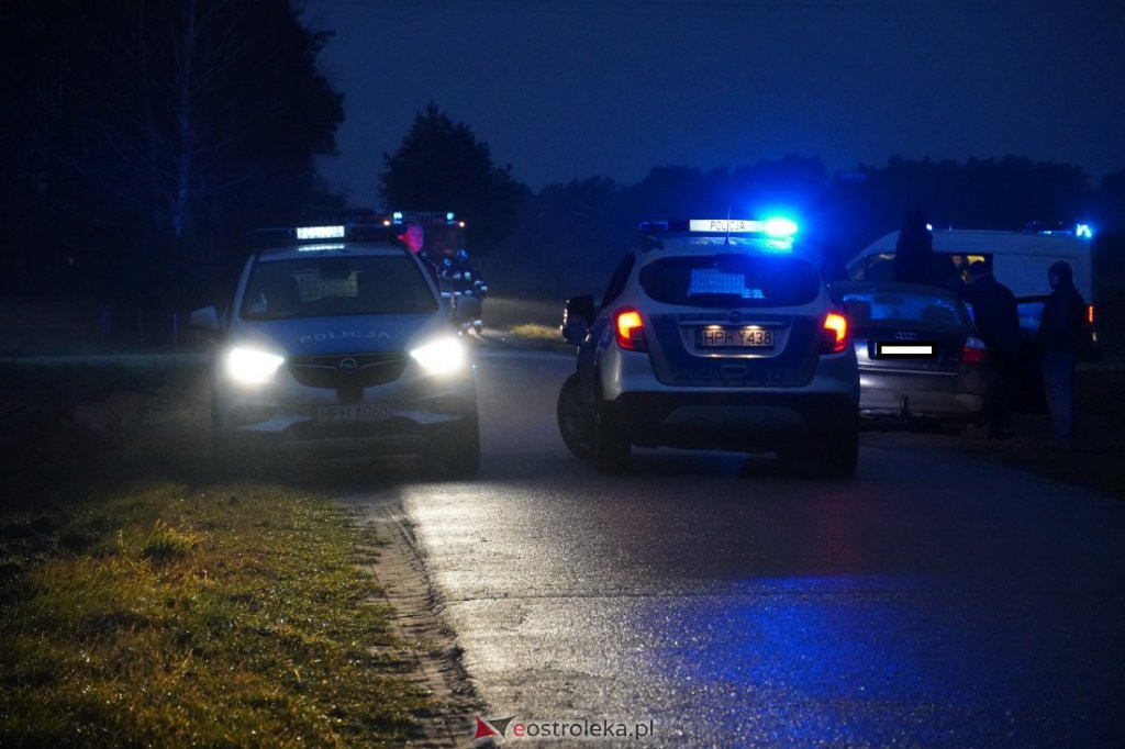 Poważny wypadek w Babie koło Łysych. W akcji śmigłowiec LPR [24.11.2021] - zdjęcie #18 - eOstroleka.pl