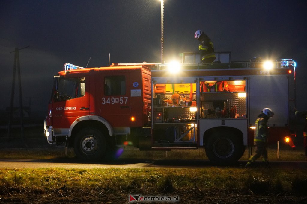 Poważny wypadek w Babie koło Łysych. W akcji śmigłowiec LPR [24.11.2021] - zdjęcie #22 - eOstroleka.pl