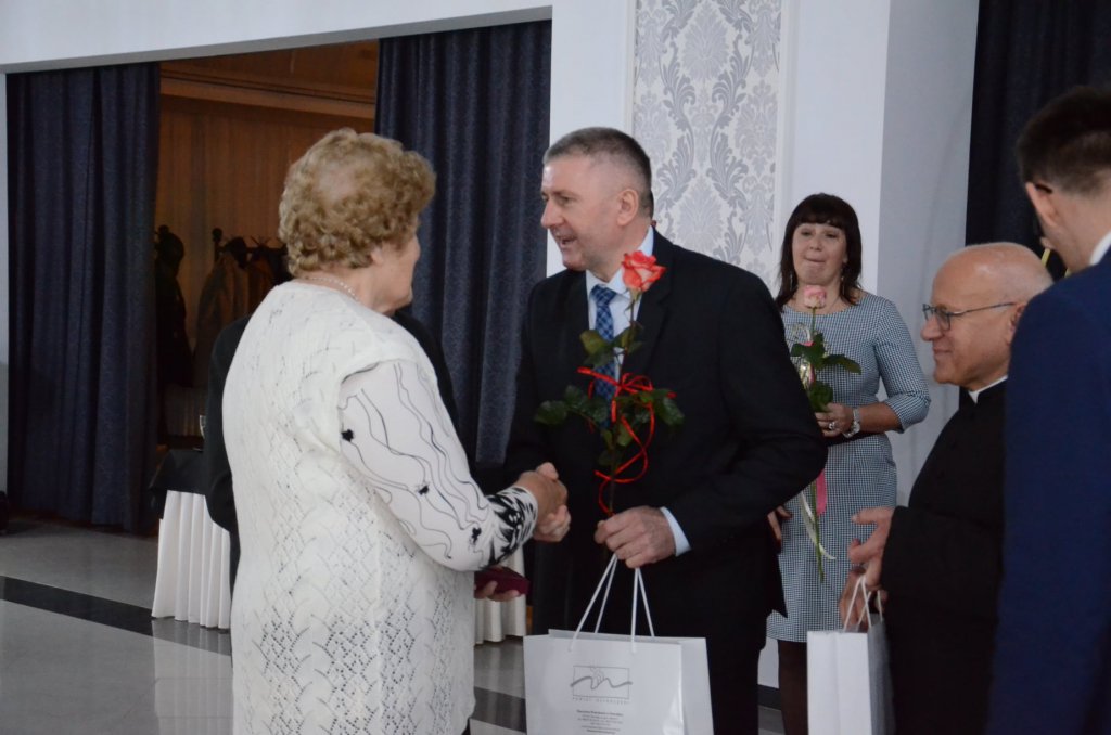 Przeżyli razem 50 lat. Złote Gody w Kadzidle. Jubileusz świętowało 18 par [25.11.2021] - zdjęcie #11 - eOstroleka.pl