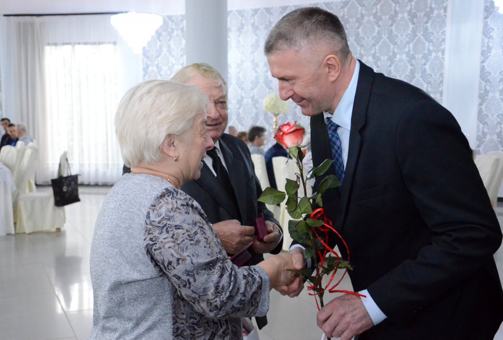 Przeżyli razem 50 lat. Złote Gody w Kadzidle. Jubileusz świętowało 18 par [25.11.2021] - zdjęcie #57 - eOstroleka.pl