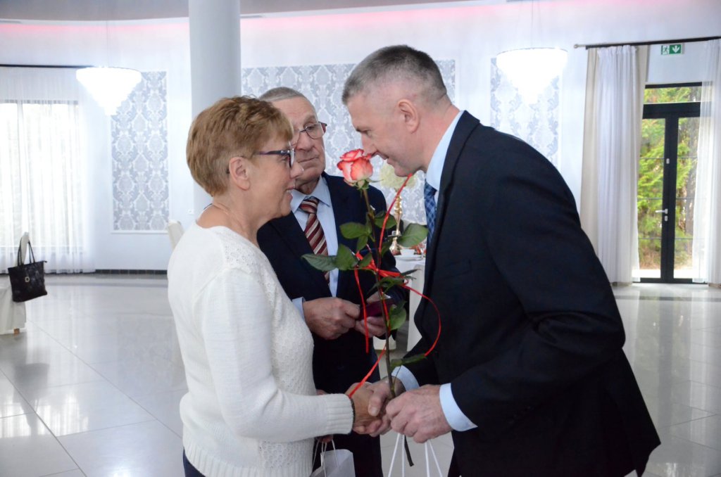Przeżyli razem 50 lat. Złote Gody w Kadzidle. Jubileusz świętowało 18 par [25.11.2021] - zdjęcie #67 - eOstroleka.pl