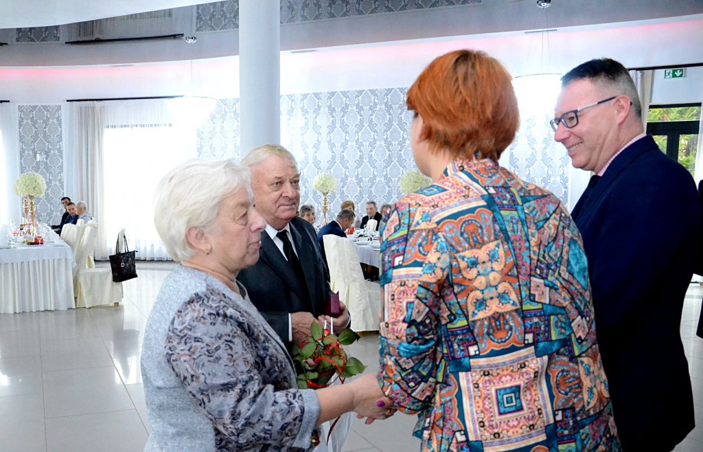 Przeżyli razem 50 lat. Złote Gody w Kadzidle. Jubileusz świętowało 18 par [25.11.2021] - zdjęcie #84 - eOstroleka.pl