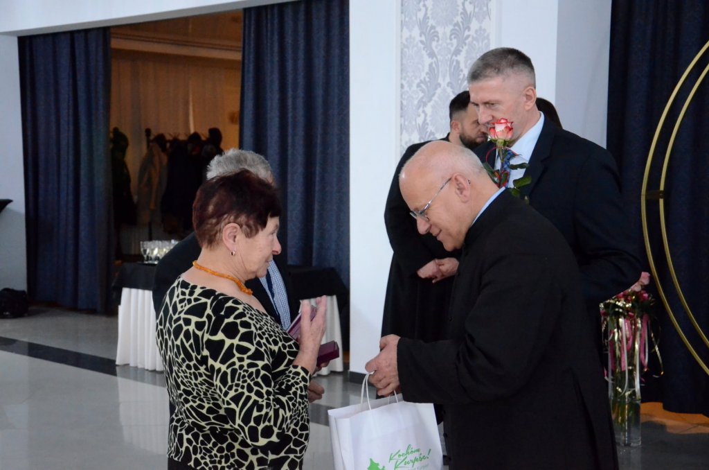 Przeżyli razem 50 lat. Złote Gody w Kadzidle. Jubileusz świętowało 18 par [25.11.2021] - zdjęcie #22 - eOstroleka.pl