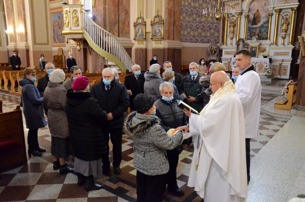Przeżyli razem 50 lat. Złote Gody w Kadzidle. Jubileusz świętowało 18 par [25.11.2021] - zdjęcie #7 - eOstroleka.pl