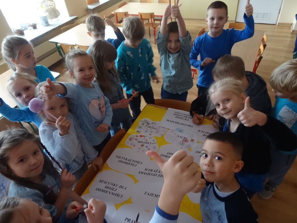 W „Krainie Misiów” świętowali Międzynarodowy Dzień Praw Dziecka [25.11.2021] - zdjęcie #18 - eOstroleka.pl