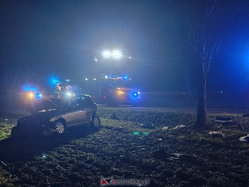 Śmiertelny wypadek w Grodzisku pod Ostrołęką [26.11.2021] - zdjęcie #10 - eOstroleka.pl