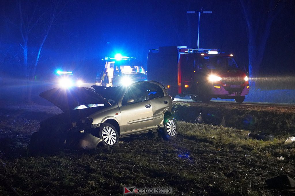 Śmiertelny wypadek w Grodzisku pod Ostrołęką [26.11.2021] - zdjęcie #20 - eOstroleka.pl