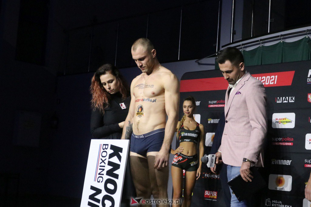 Knockout Boxing Night 19. Ceremonia ważenia [26.11.2021] - zdjęcie #26 - eOstroleka.pl