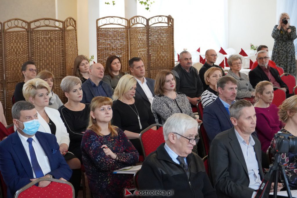 Konferencja historyczna o ziemiach nadorzańskich „Od przeszłości do teraźniejszości” - zdjęcie #8 - eOstroleka.pl