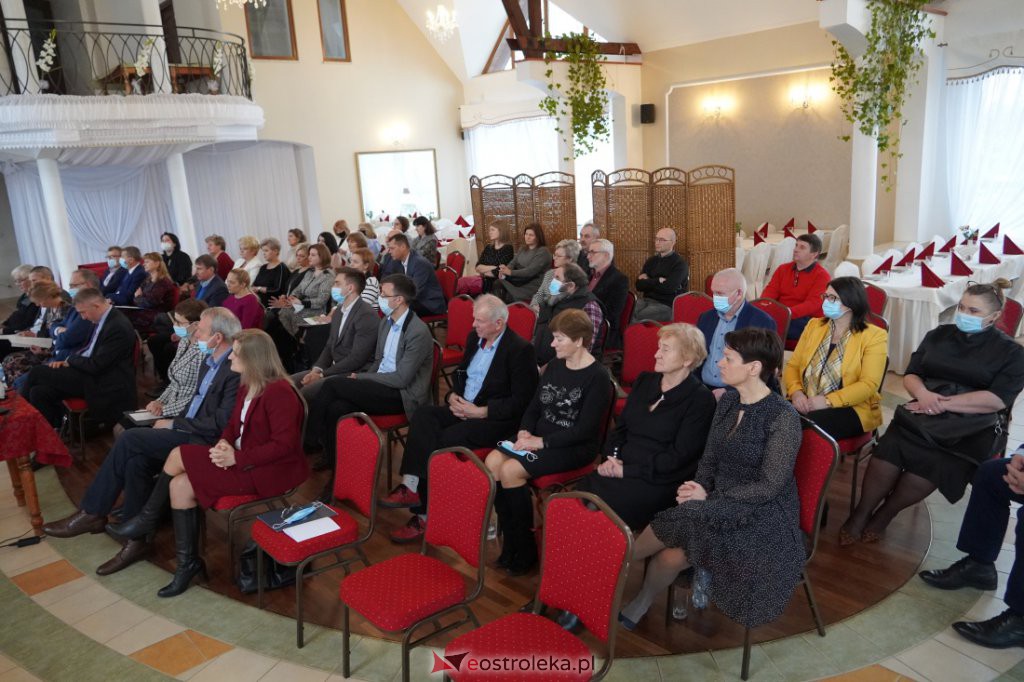 Konferencja historyczna o ziemiach nadorzańskich „Od przeszłości do teraźniejszości” - zdjęcie #17 - eOstroleka.pl
