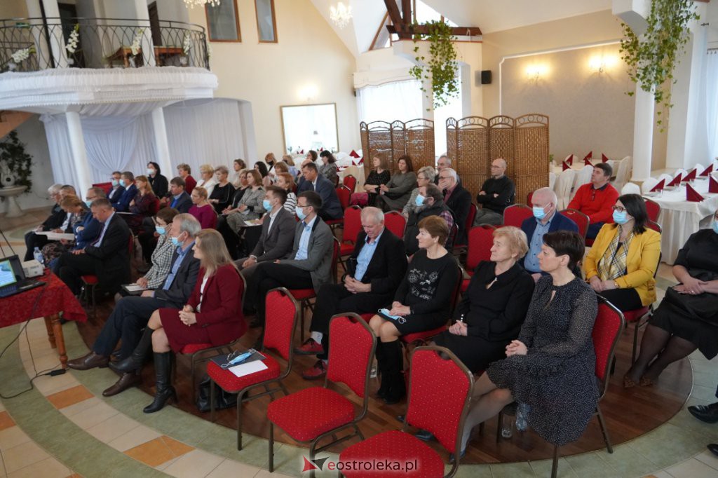 Konferencja historyczna o ziemiach nadorzańskich „Od przeszłości do teraźniejszości” - zdjęcie #18 - eOstroleka.pl