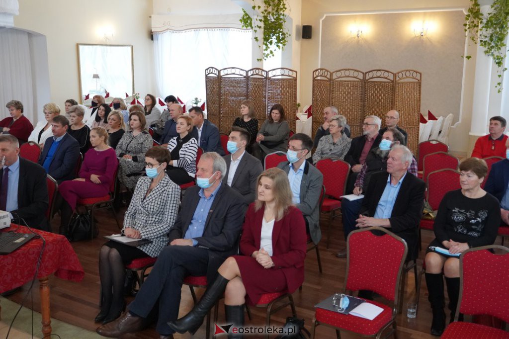 Konferencja historyczna o ziemiach nadorzańskich „Od przeszłości do teraźniejszości” - zdjęcie #23 - eOstroleka.pl