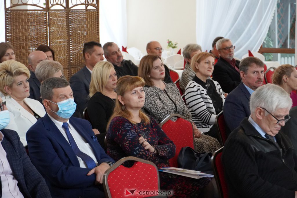 Konferencja historyczna o ziemiach nadorzańskich „Od przeszłości do teraźniejszości” - zdjęcie #32 - eOstroleka.pl