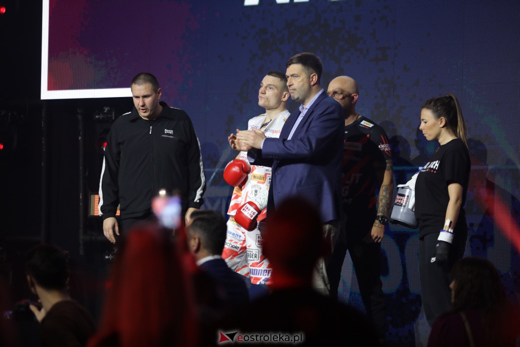 Knockout Boxing Night 19 w Ostrołęce [27.11.2021] - zdjęcie #70 - eOstroleka.pl