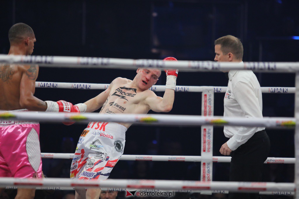 Knockout Boxing Night 19 w Ostrołęce [27.11.2021] - zdjęcie #53 - eOstroleka.pl