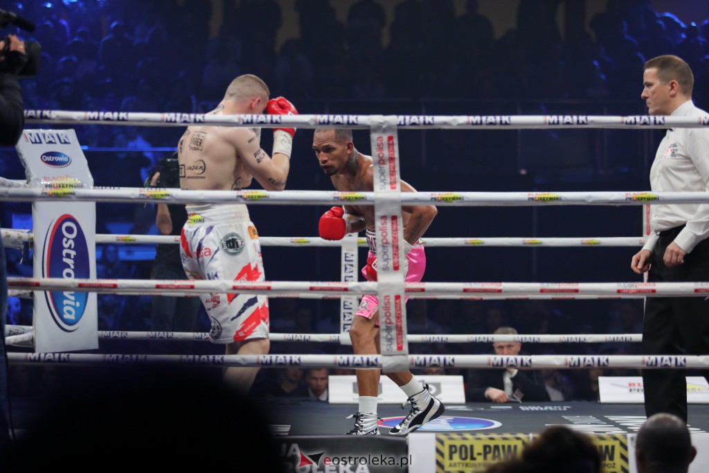 Knockout Boxing Night 19 w Ostrołęce [27.11.2021] - zdjęcie #26 - eOstroleka.pl