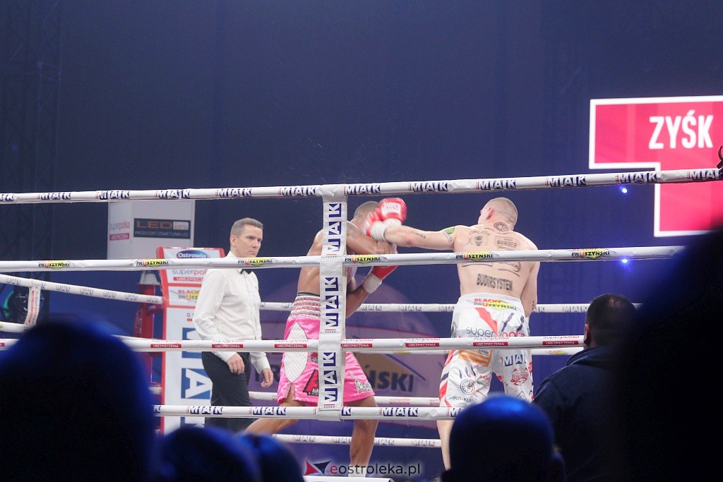 Knockout Boxing Night 19 w Ostrołęce [27.11.2021] - zdjęcie #234 - eOstroleka.pl