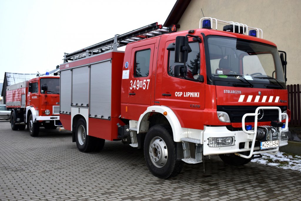 Nowy wóz strażacki dla OSP Lipniki oficjalnie poświęcony [28.11.2021] - zdjęcie #3 - eOstroleka.pl