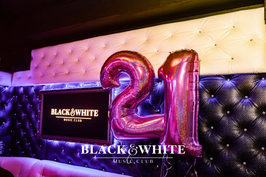 Kubańczyk w Clubie Black&White [19.11.2021] - zdjęcie #88 - eOstroleka.pl
