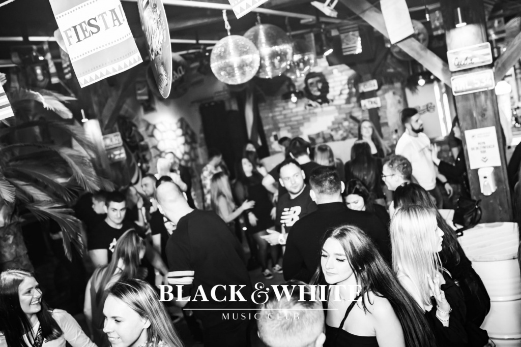 Kubańczyk w Clubie Black&White [19.11.2021] - zdjęcie #50 - eOstroleka.pl