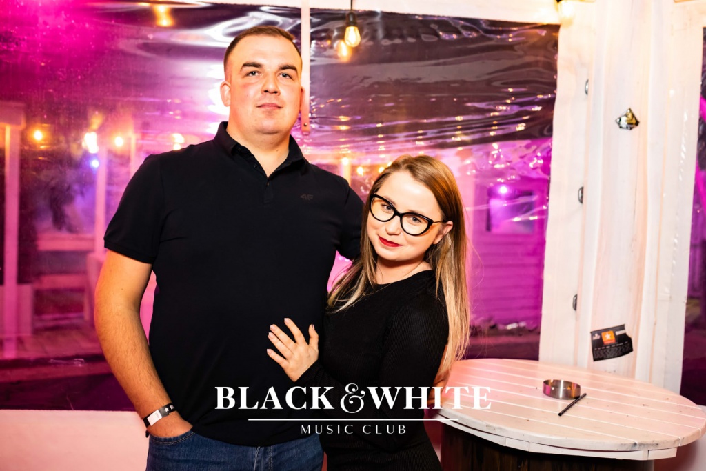 Gorące trzydziestki w Clubie Black&White [20.11.2021] - zdjęcie #13 - eOstroleka.pl