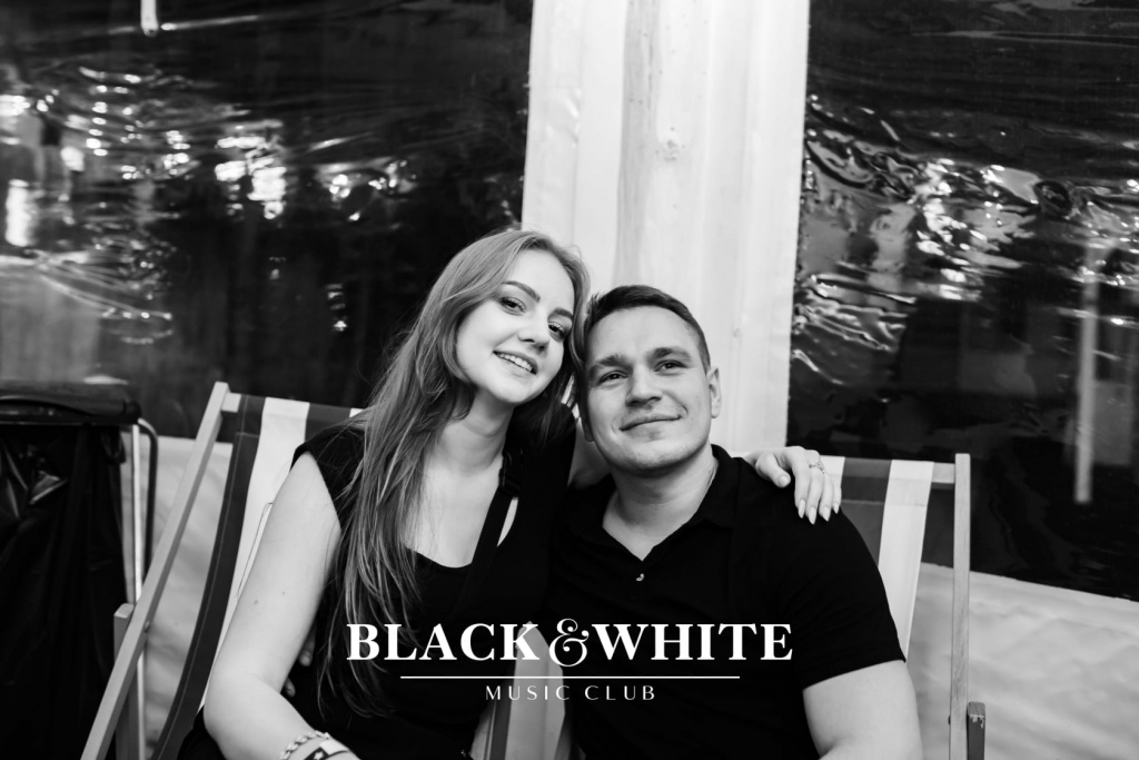 Gorące trzydziestki w Clubie Black&White [20.11.2021] - zdjęcie #17 - eOstroleka.pl