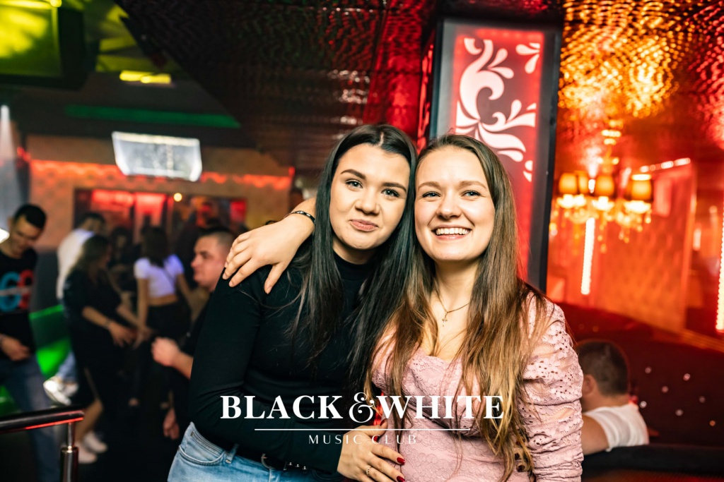 Gorące trzydziestki w Clubie Black&White [20.11.2021] - zdjęcie #33 - eOstroleka.pl