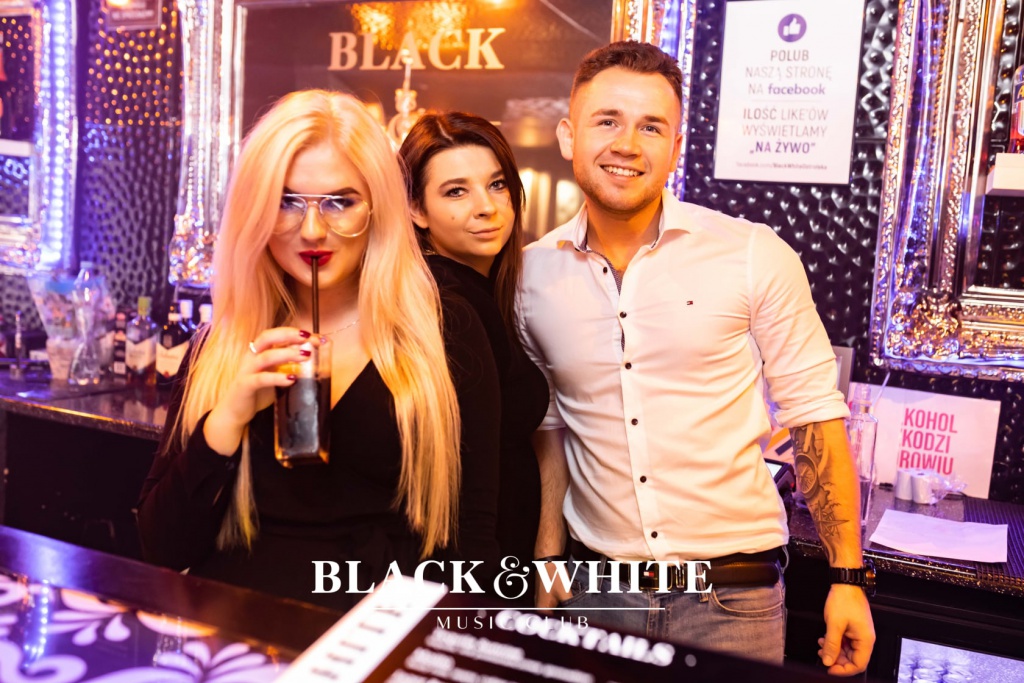 Gorące trzydziestki w Clubie Black&White [20.11.2021] - zdjęcie #5 - eOstroleka.pl
