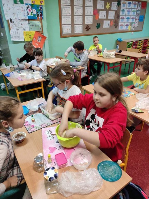 „Laboratorium bystrzaka” w SP 5 w Ostrołęce - zdjęcie #32 - eOstroleka.pl