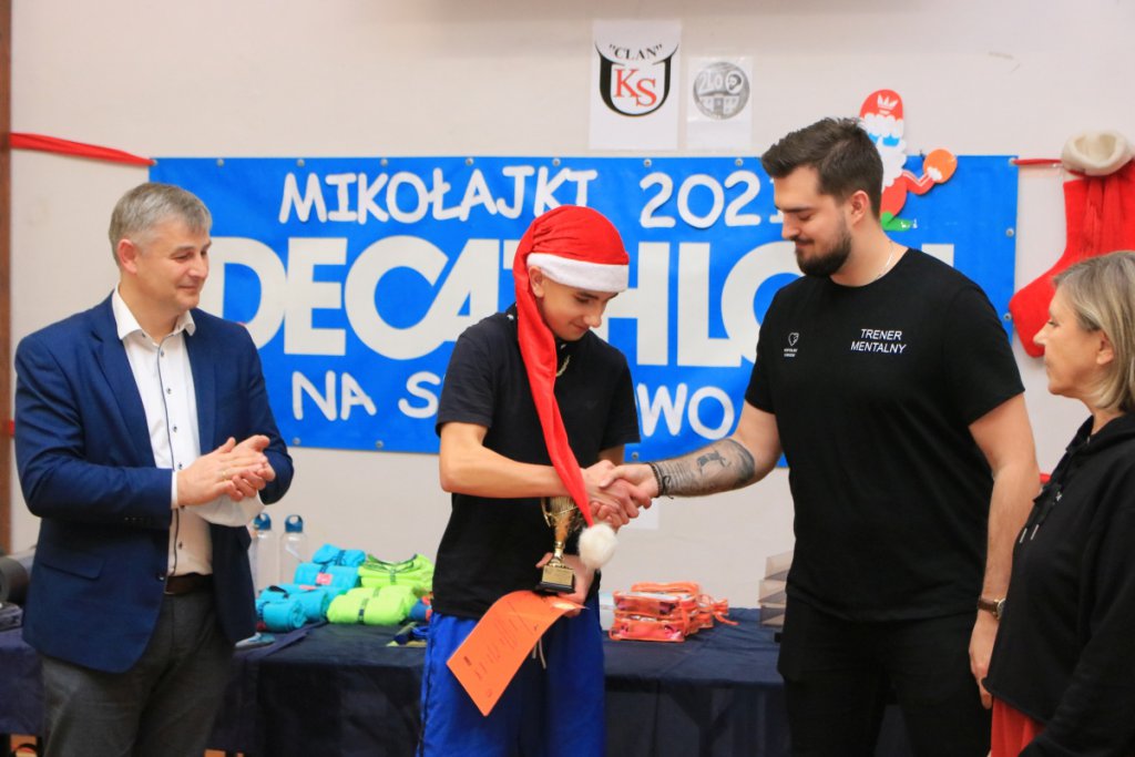 Mikołajki na sportowo w II LO [6.12.2021] - zdjęcie #27 - eOstroleka.pl