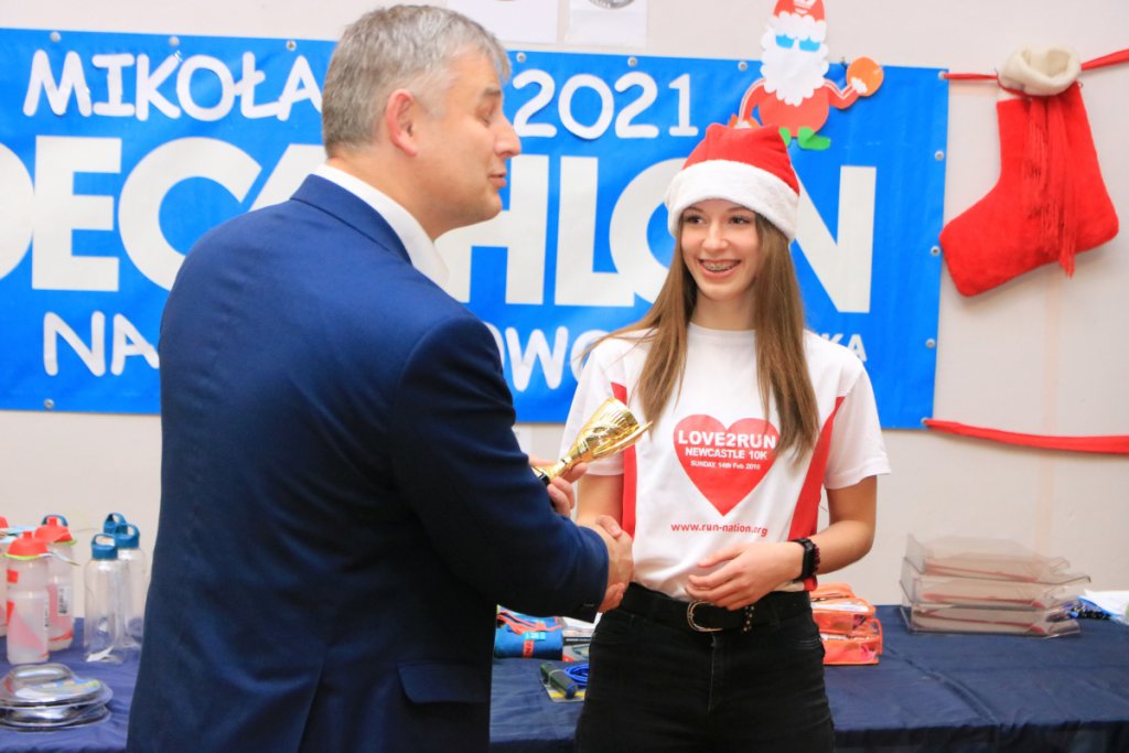 Mikołajki na sportowo w II LO [6.12.2021] - zdjęcie #25 - eOstroleka.pl