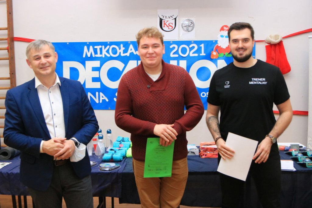 Mikołajki na sportowo w II LO [6.12.2021] - zdjęcie #17 - eOstroleka.pl