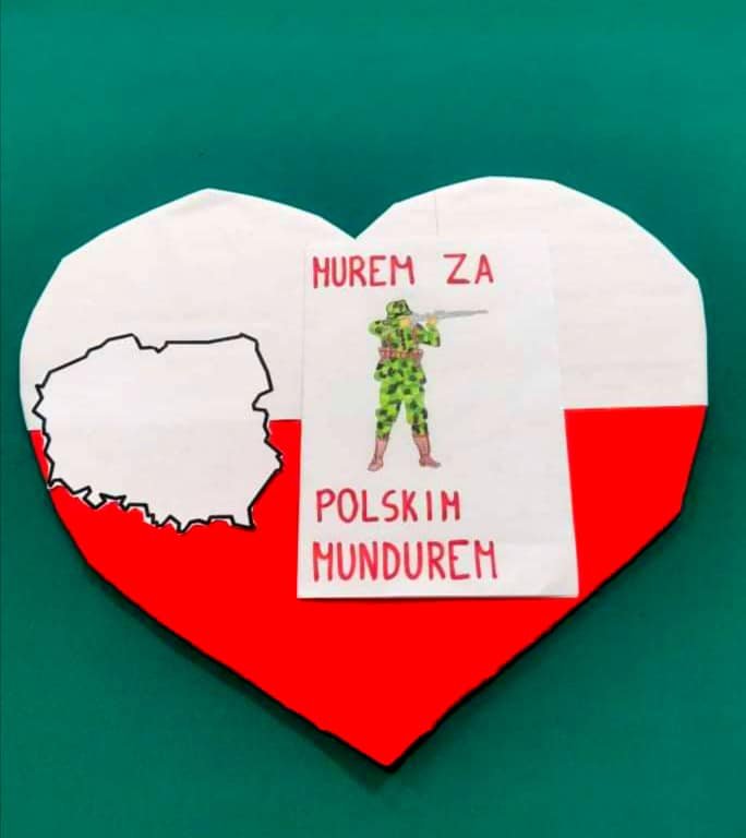 Szkoła Podstawowa w Goworowie Murem za Polskim Mundurem” - zdjęcie #1 - eOstroleka.pl