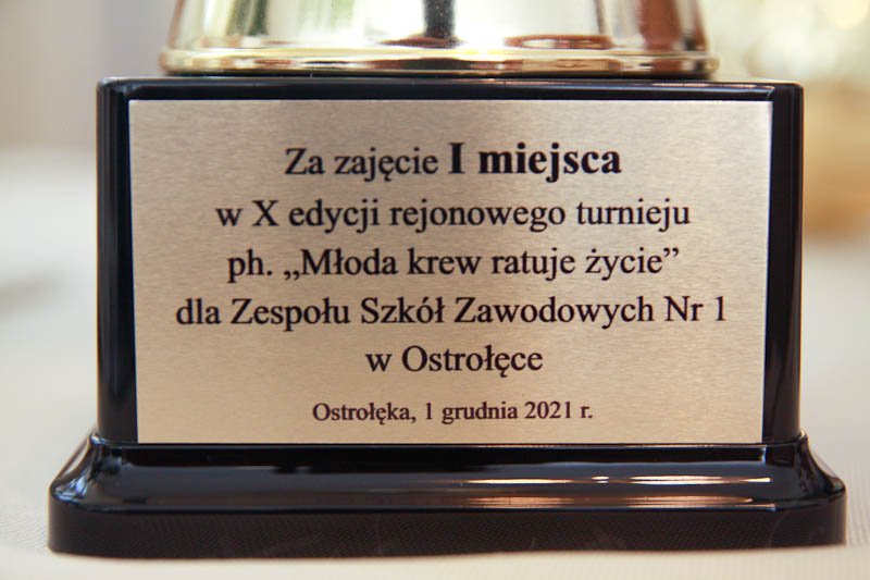 Młodzi krwiodawcy z „metalówki” laureatami konkursu Polskiego Czerwonego Krzyża [9.12.2021] - zdjęcie #3 - eOstroleka.pl