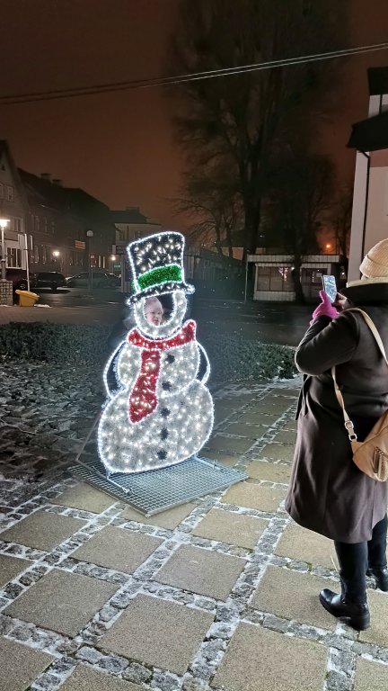 Świąteczne ozdoby już cieszą mieszkańców Ostrołęki [11.12.2021] - zdjęcie #17 - eOstroleka.pl