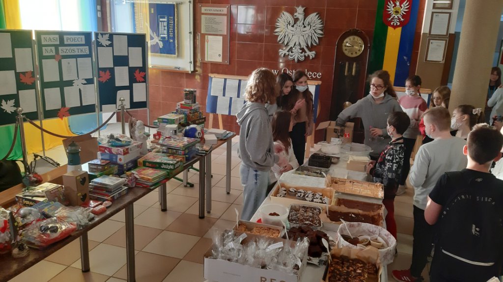 Akcja charytatywna Pomóż Zuzi - kup ciasteczko w SP 6 - zdjęcie #5 - eOstroleka.pl