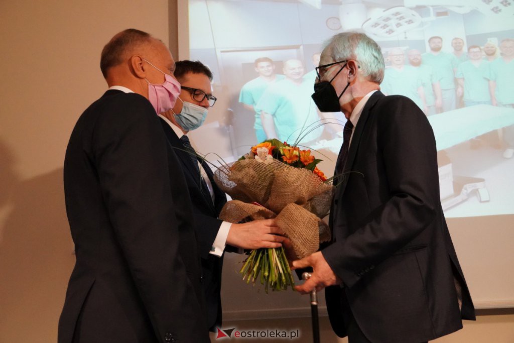Uroczyste otwarcie Pododdziału Chirurgii Naczyniowej w szpitalu w Ostrołęce [16.12.2021] - zdjęcie #42 - eOstroleka.pl