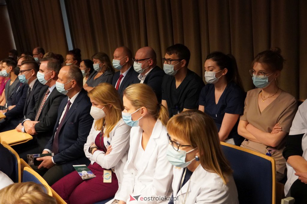 Uroczyste otwarcie Pododdziału Chirurgii Naczyniowej w szpitalu w Ostrołęce [16.12.2021] - zdjęcie #49 - eOstroleka.pl