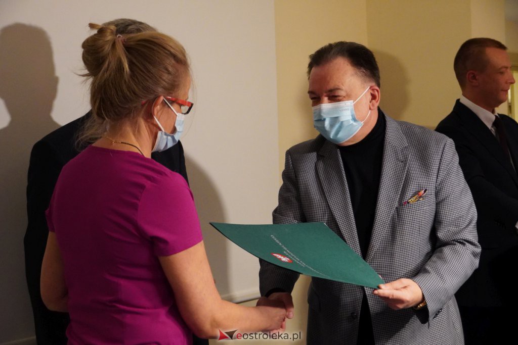 Uroczyste otwarcie Pododdziału Chirurgii Naczyniowej w szpitalu w Ostrołęce [16.12.2021] - zdjęcie #102 - eOstroleka.pl