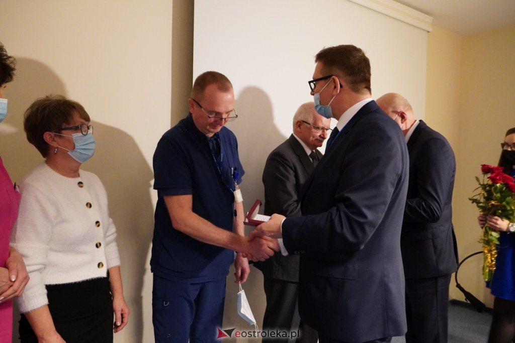 Uroczyste otwarcie Pododdziału Chirurgii Naczyniowej w szpitalu w Ostrołęce [16.12.2021] - zdjęcie #70 - eOstroleka.pl
