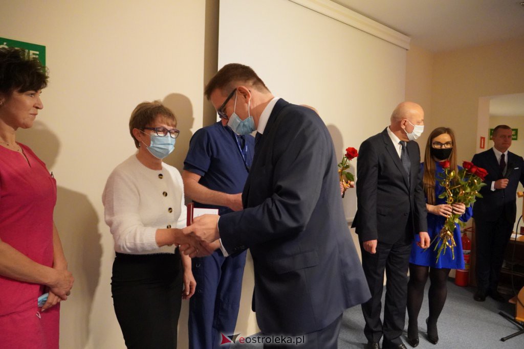 Uroczyste otwarcie Pododdziału Chirurgii Naczyniowej w szpitalu w Ostrołęce [16.12.2021] - zdjęcie #67 - eOstroleka.pl