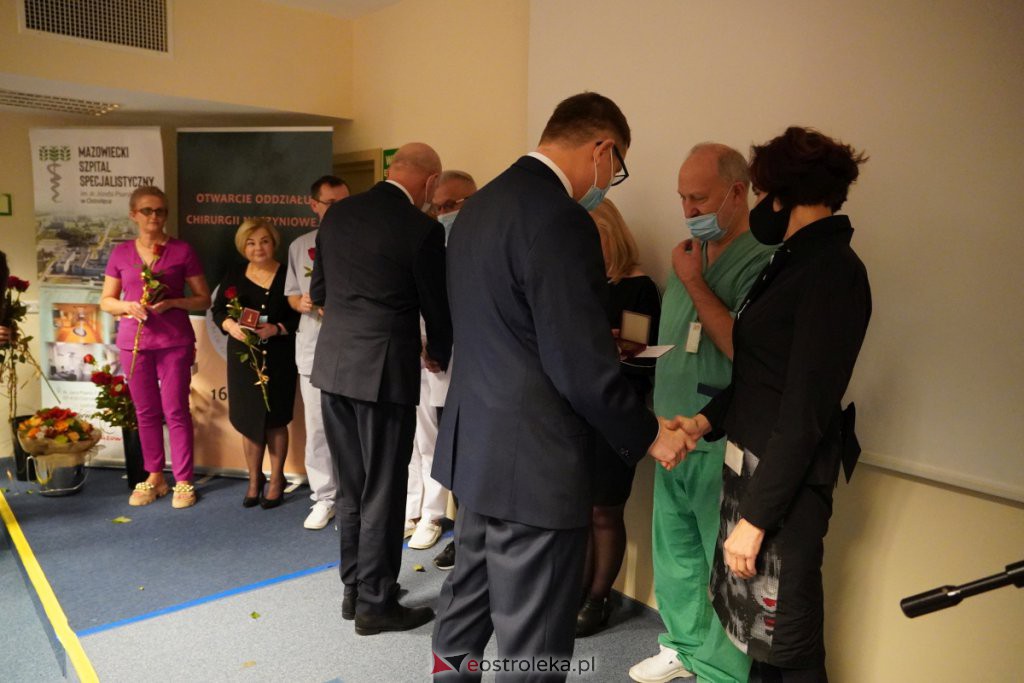 Uroczyste otwarcie Pododdziału Chirurgii Naczyniowej w szpitalu w Ostrołęce [16.12.2021] - zdjęcie #118 - eOstroleka.pl
