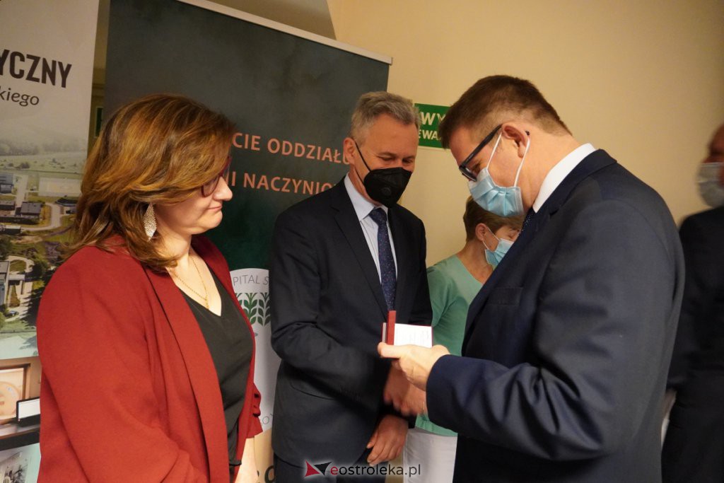 Uroczyste otwarcie Pododdziału Chirurgii Naczyniowej w szpitalu w Ostrołęce [16.12.2021] - zdjęcie #120 - eOstroleka.pl