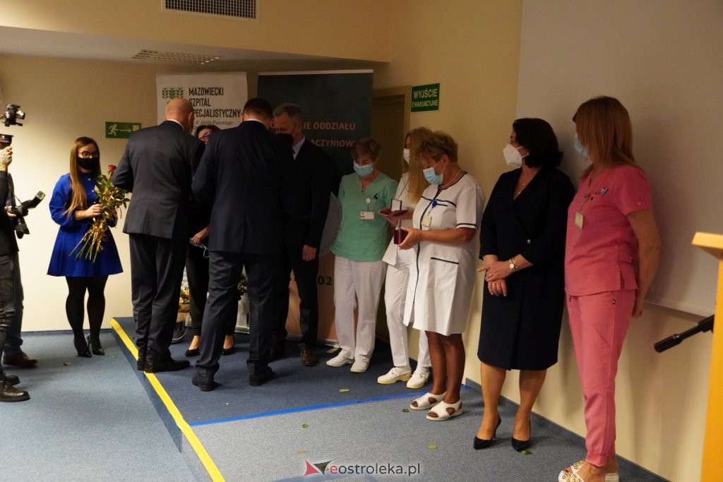 Uroczyste otwarcie Pododdziału Chirurgii Naczyniowej w szpitalu w Ostrołęce [16.12.2021] - zdjęcie #121 - eOstroleka.pl
