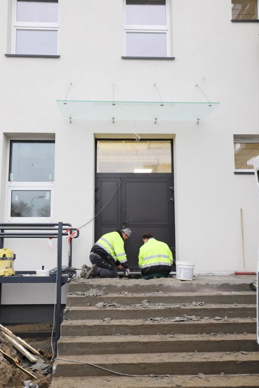 Fotoralacja z placu budowy Centrum Aktywności Seniorów [17.12.2021] - zdjęcie #8 - eOstroleka.pl