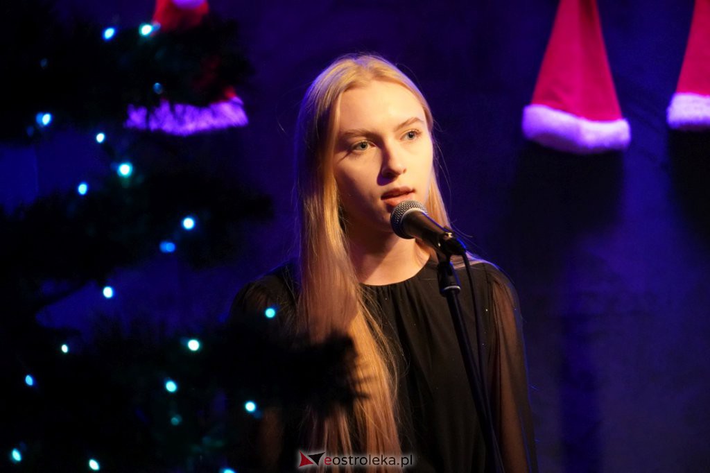 W Świątecznym Nastroju - koncert kolęd w klubie Oczko - zdjęcie #10 - eOstroleka.pl