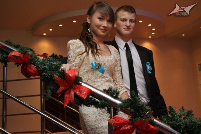 Studniówka ZSZ (29-01-2011) - zdjęcie #13 - eOstroleka.pl