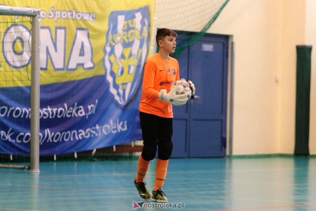 Otwarte Mistrzostwa Powiatu Ostrołęckiego w halowej piłce nożnej [18-19.12.2021] - zdjęcie #53 - eOstroleka.pl